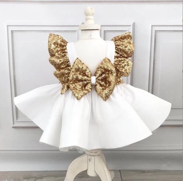 vestido branco com glitter